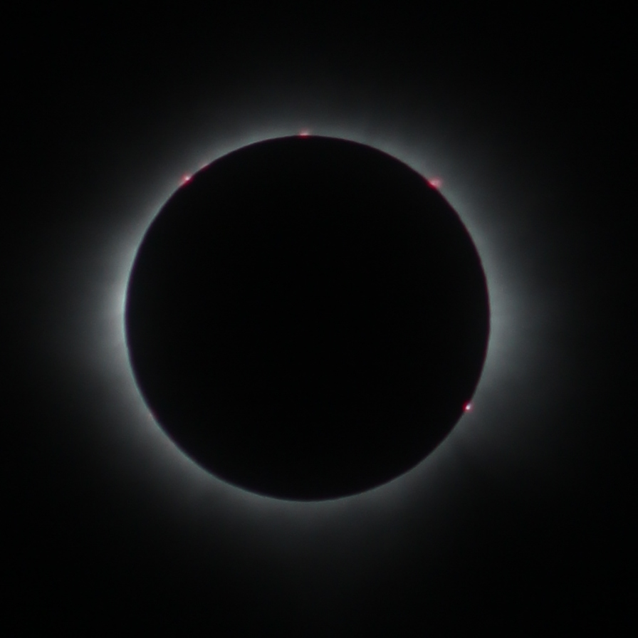 Prominences during totality, amazing!