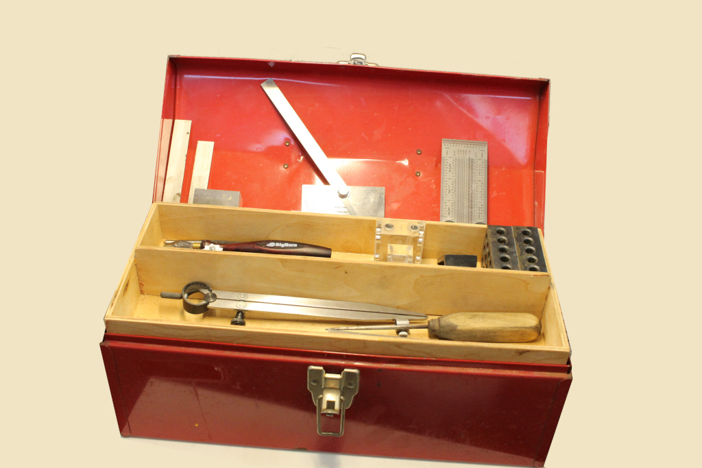 Overview of the top drawer