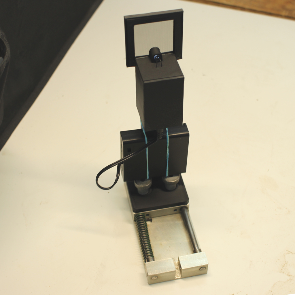 Ronchi Tester, Rear View