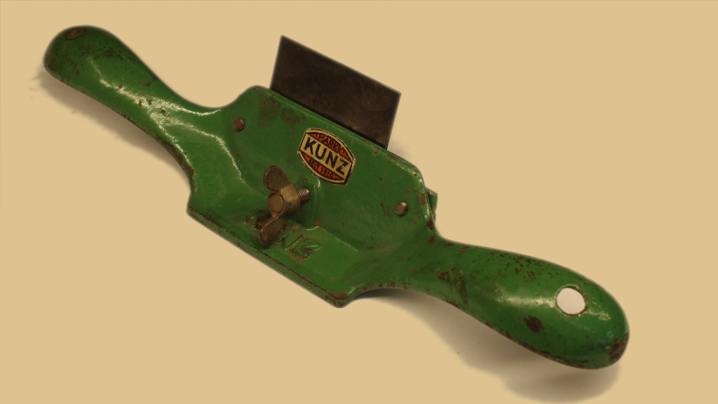 Kunz No. 80 cabinet scraper, rear side